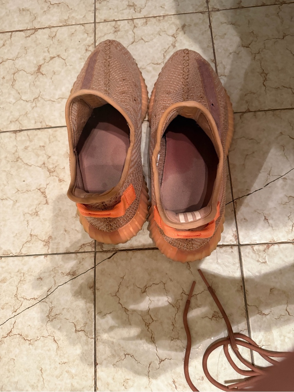 Men’s Yeezy 350 v2 clay -11 USD